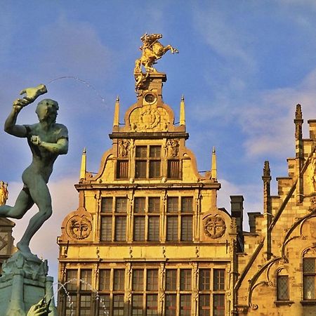 Sleep Inn - Black And Gold Loft Antwerp Cityview Экстерьер фото