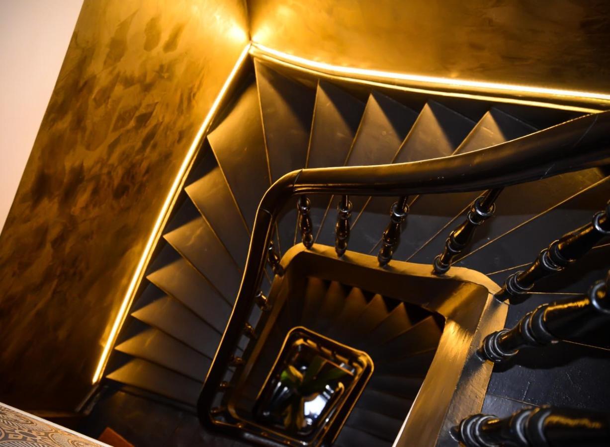 Sleep Inn - Black And Gold Loft Antwerp Cityview Экстерьер фото