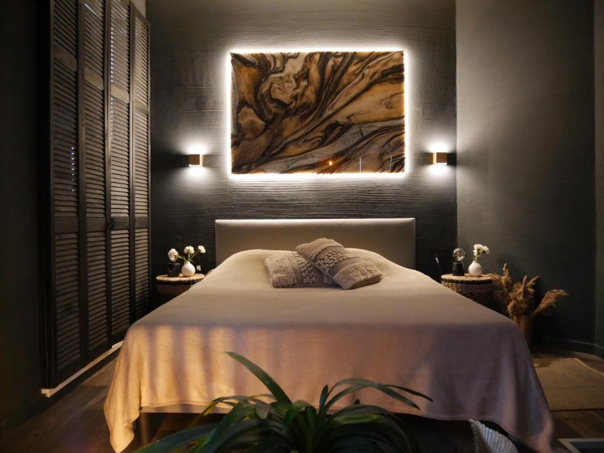 Sleep Inn - Black And Gold Loft Antwerp Cityview Экстерьер фото
